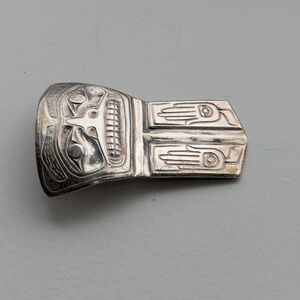 Gorgeous First Nations (kincolith BC) Pendand